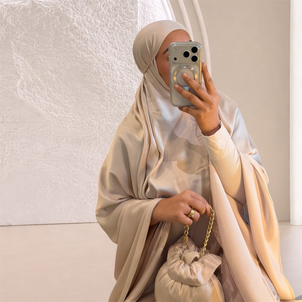 Hochwertiges Satin-Gebetskleid – HELLBEIGE